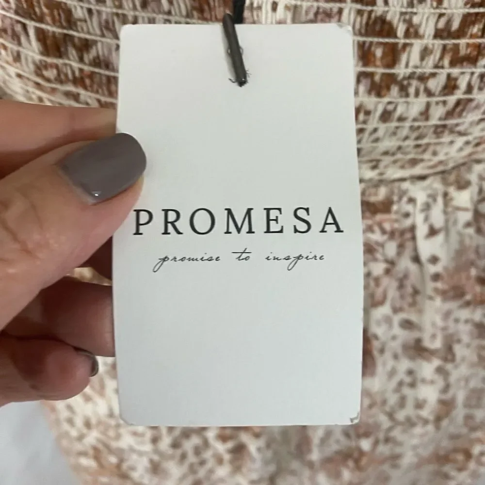 NWT Promesa Midi Dress
